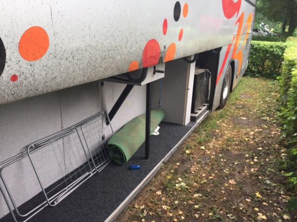 Busz Külső